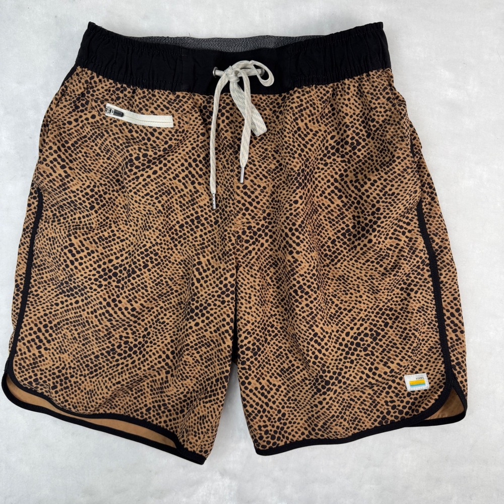 Vuori Banks‎ Shorts Men's S Animal Print 7" Unlined  Gym Workout V330